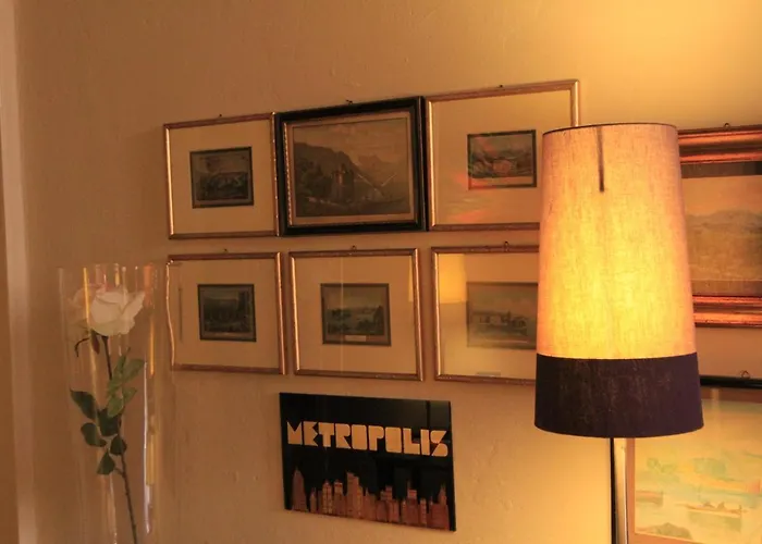 B&B Metropolis